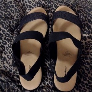 Cloud walkers size 12 w Sandals- Color -Black